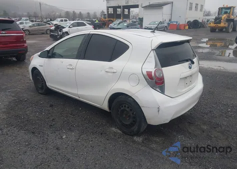 2014 Toyota Prius C One из США, поврежденный, VIN JTDKDTB38E1567788